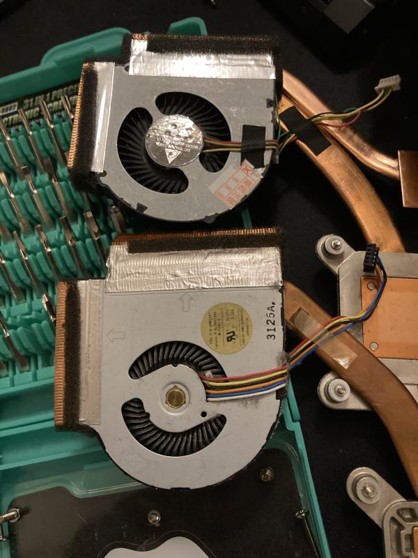 Delta fan (top) vs the annoyingly loud Toshiba fan (bottom).